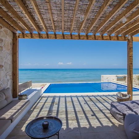 Niova Villa - Seafront, Private Pool And Ionian Sea Views, By Zantewize Alykes  Bagian luar foto