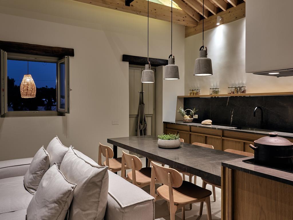 Niova Villa - Seafront, Private Pool And Ionian Sea Views, By Zantewize Alykes  Bagian luar foto
