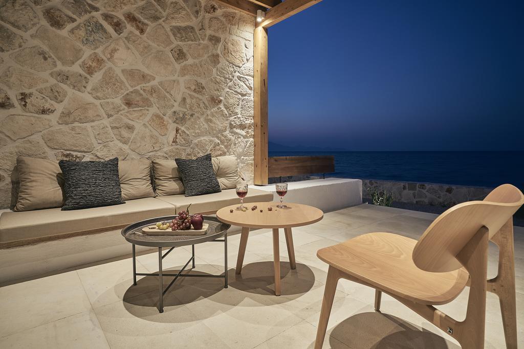 Niova Villa - Seafront, Private Pool And Ionian Sea Views, By Zantewize Alykes  Bagian luar foto