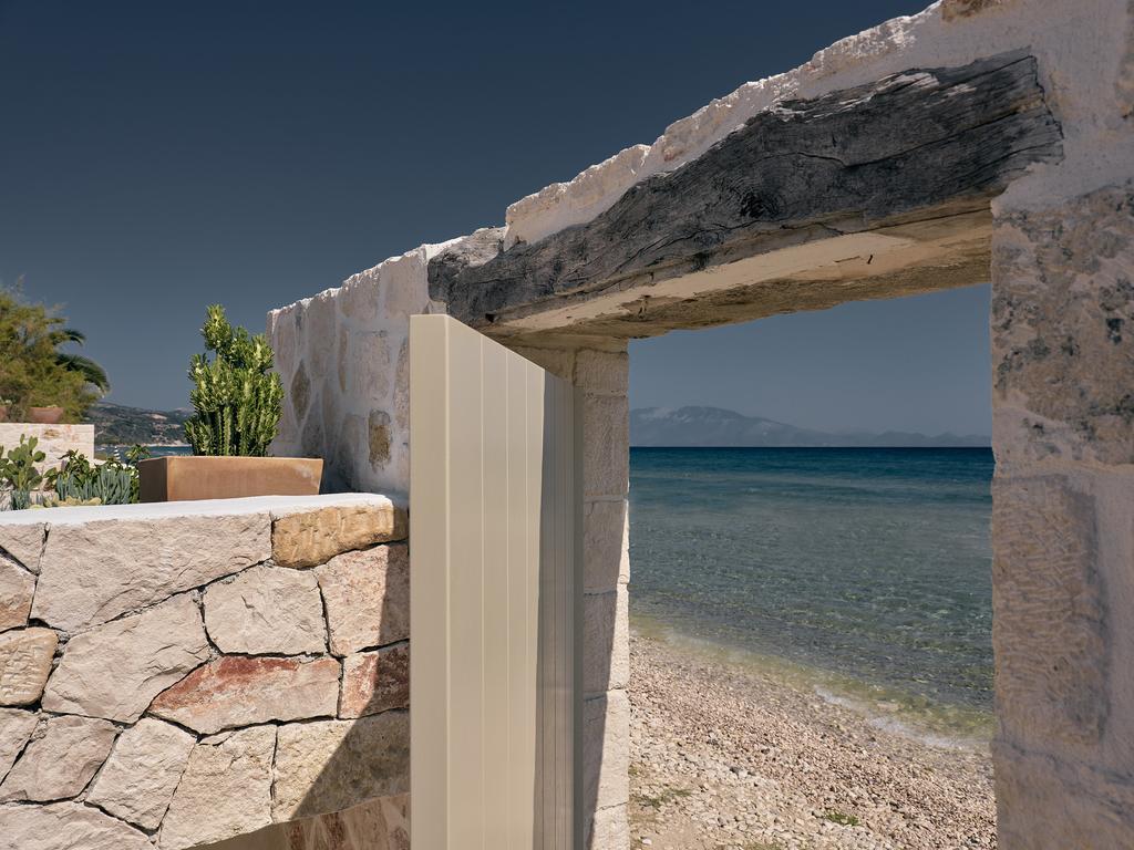 Niova Villa - Seafront, Private Pool And Ionian Sea Views, By Zantewize Alykes  Bagian luar foto