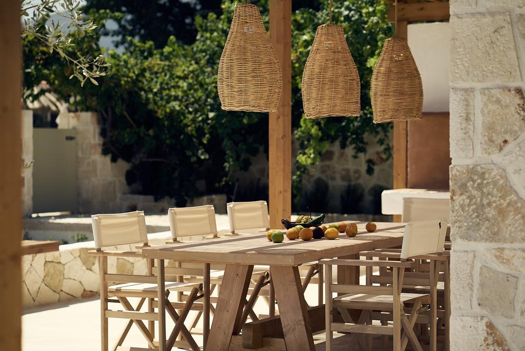 Niova Villa - Seafront, Private Pool And Ionian Sea Views, By Zantewize Alykes  Bagian luar foto