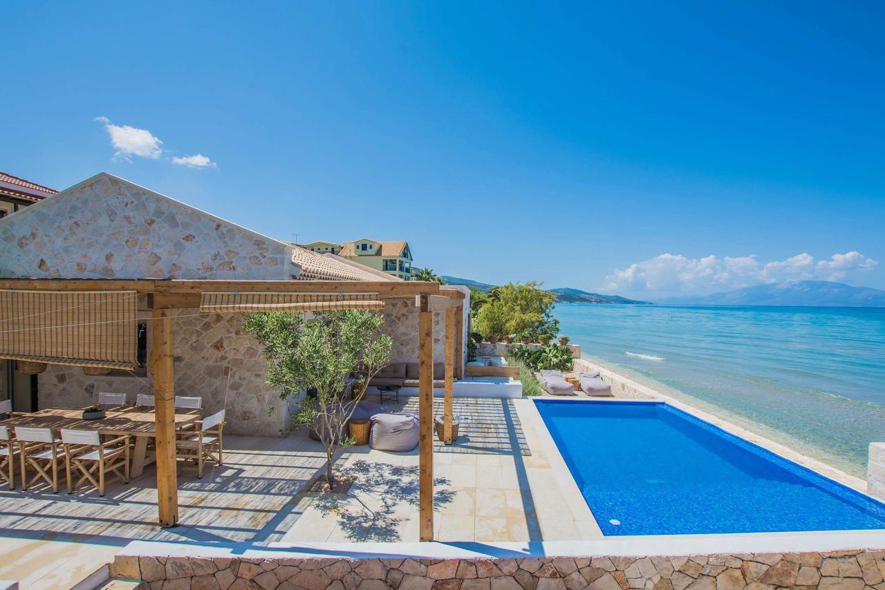 Niova Villa - Seafront, Private Pool And Ionian Sea Views, By Zantewize Alykes  Bagian luar foto